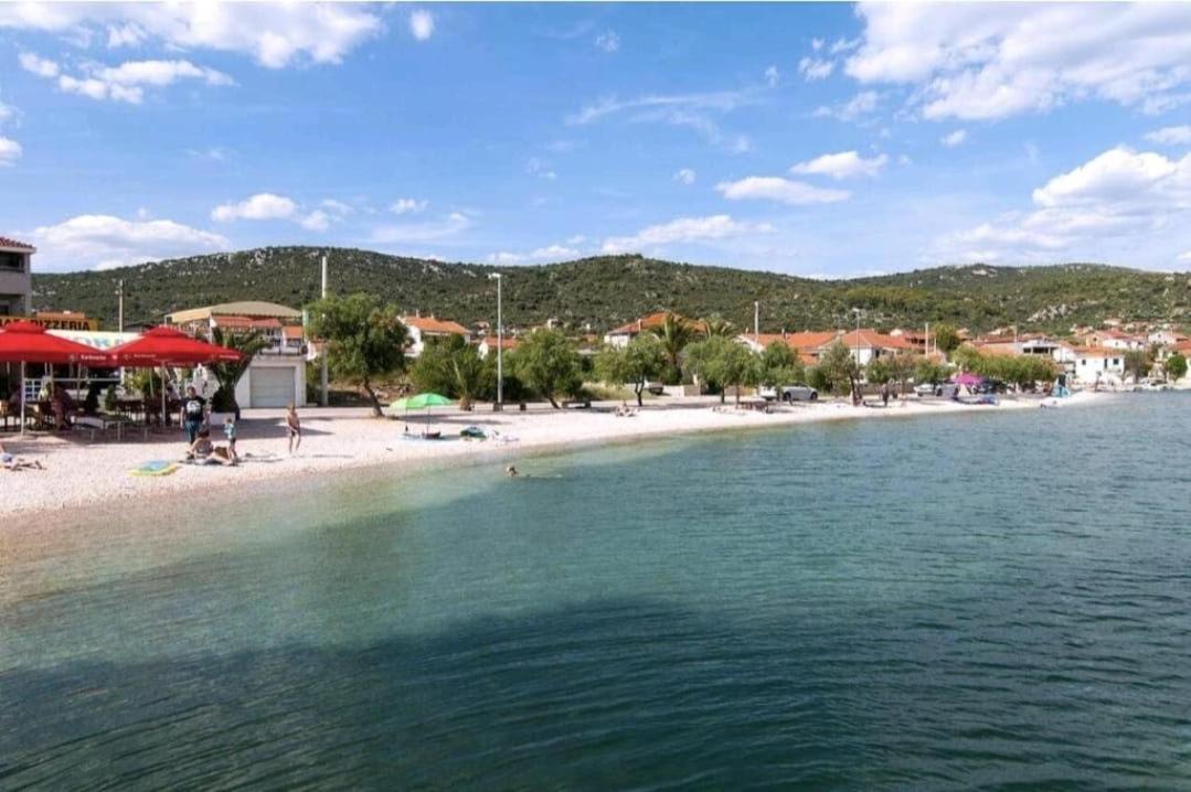 Apartment Del Mar Vinišće Exteriér fotografie